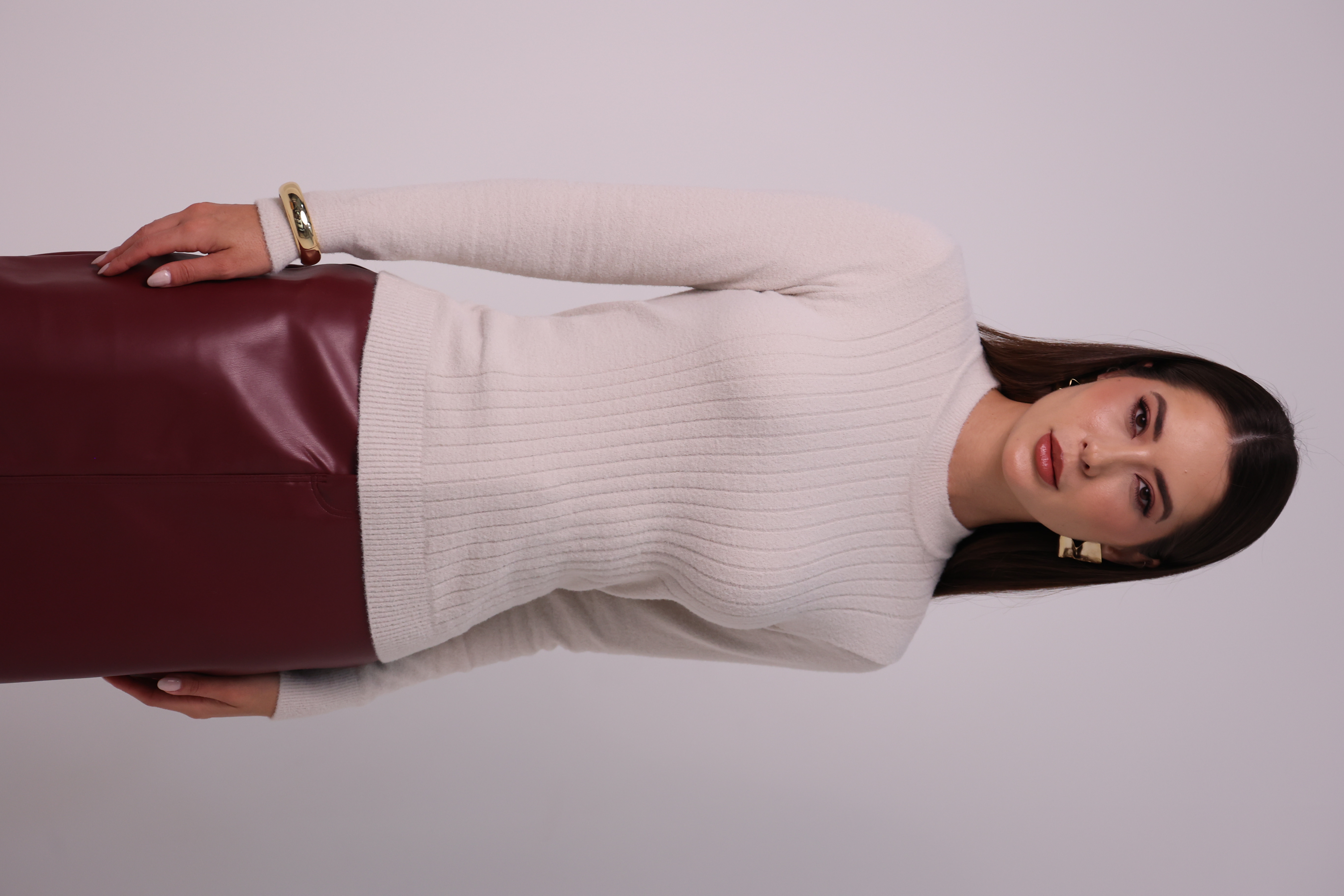 BLUSA PLUMA CANELADA NA FRENTE - hover