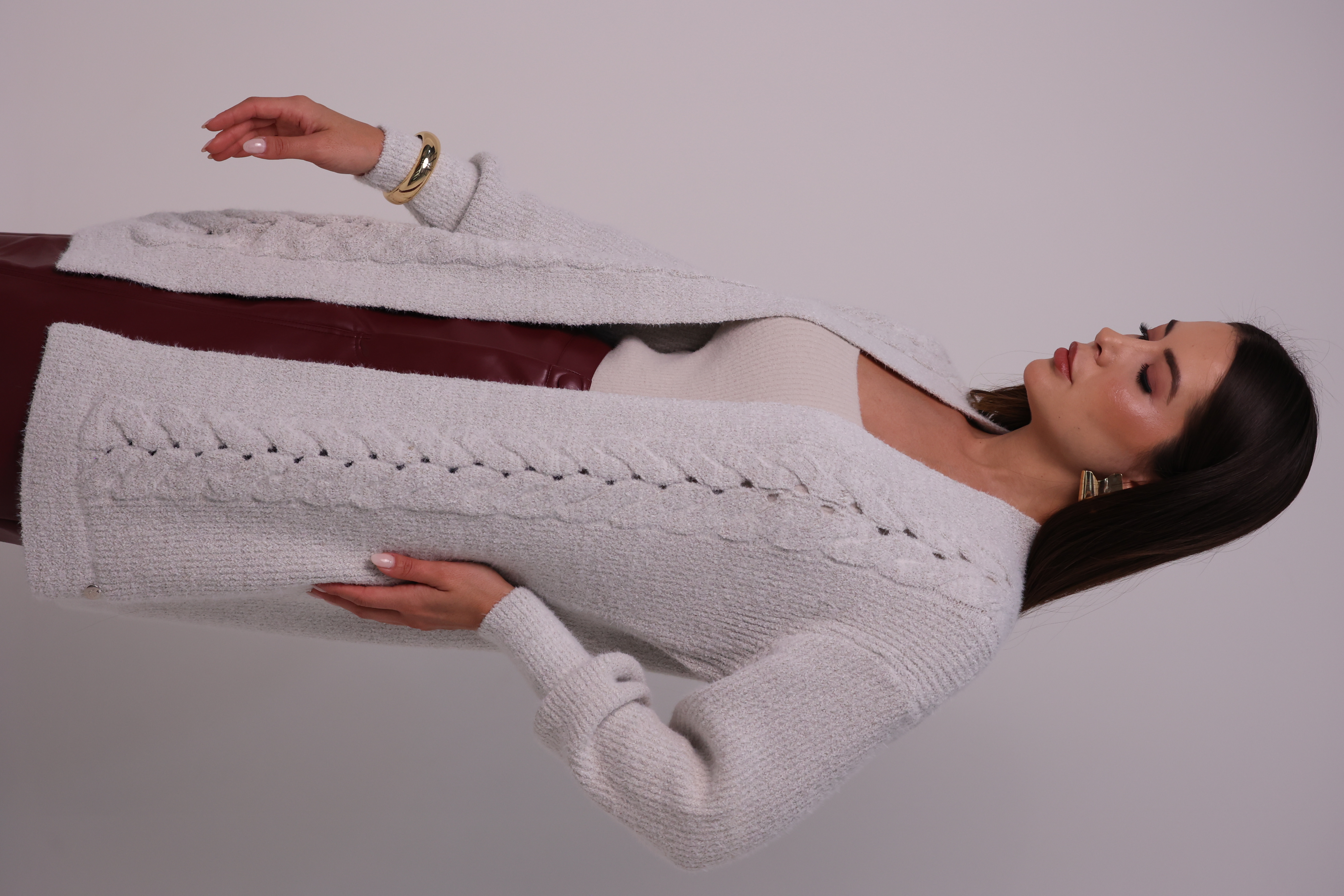 CASACO TRANÇAS ALONGADO - hover