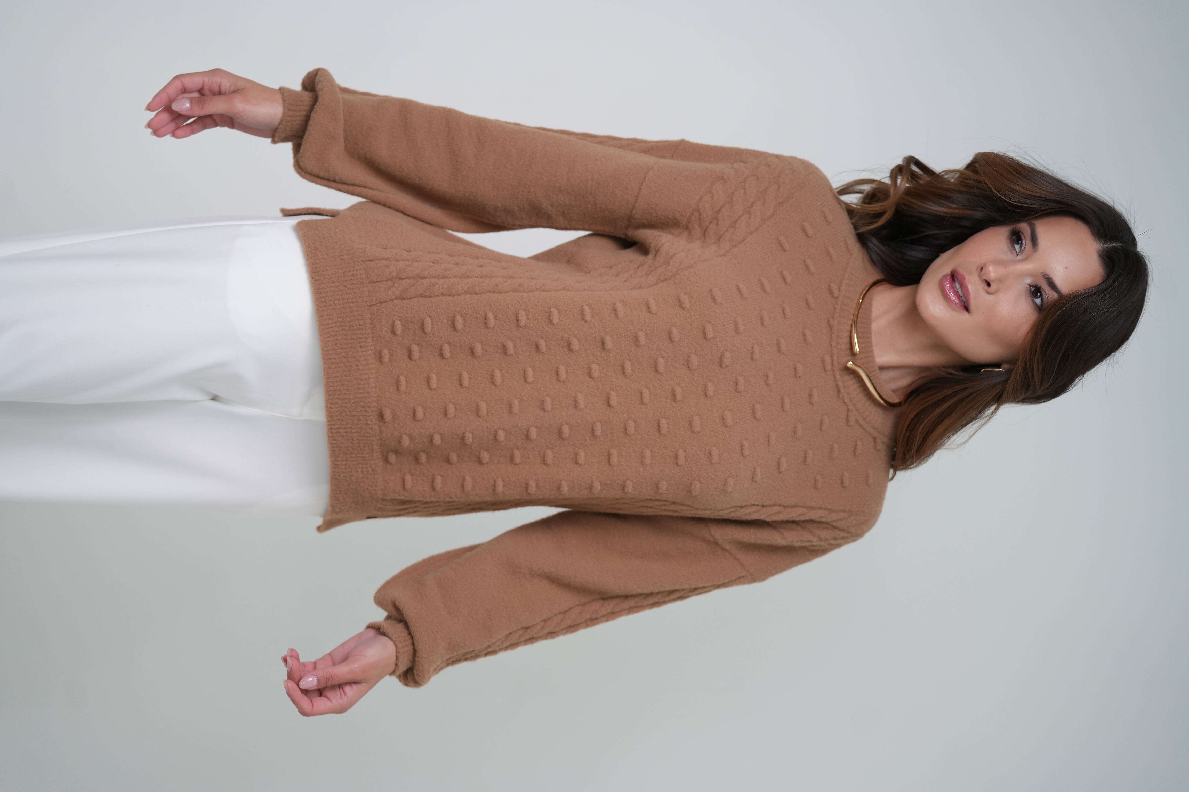 BLUSA BOLINHAS - hover